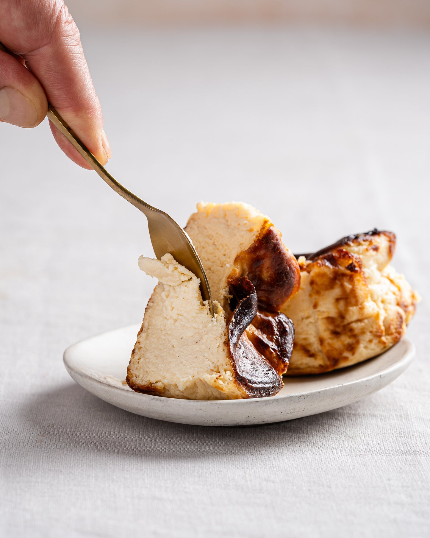 Burnt Cheesecake Muffins